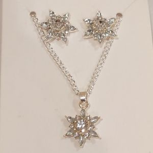 Starburst Set Pendant Necklace Stud Earrings